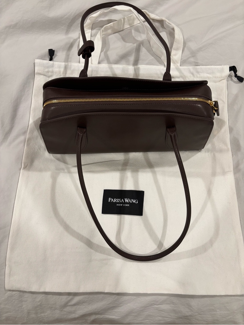 Parisa Wang (Gabrielle East-West Shoulder Bag )
Brown Leather Zip-Top Tote